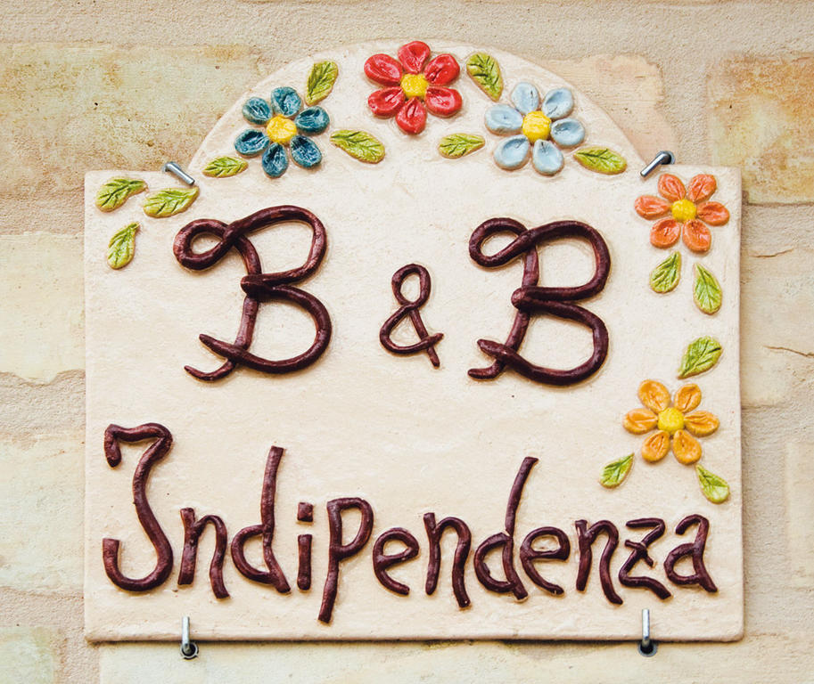 B&B Indipendenza Чивитанова Марке Екстериор снимка