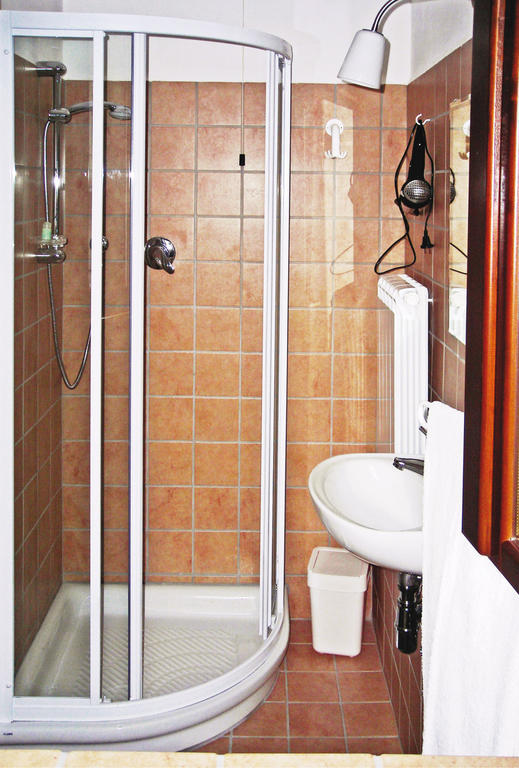 B&B Indipendenza Чивитанова Марке Стая снимка